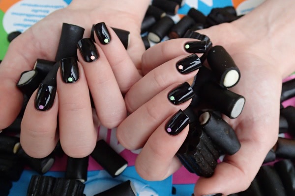 Essie Licorice