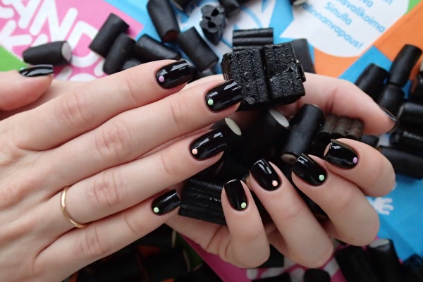 Essie Licorice