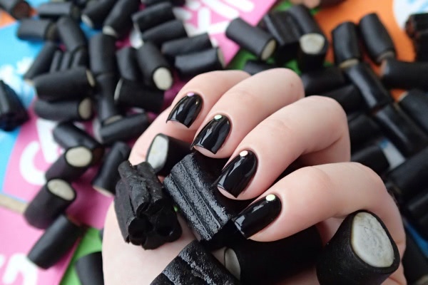 Essie Licorice