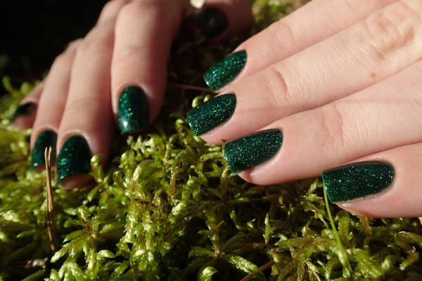 Picture pOlish Nail polish Kryptonite