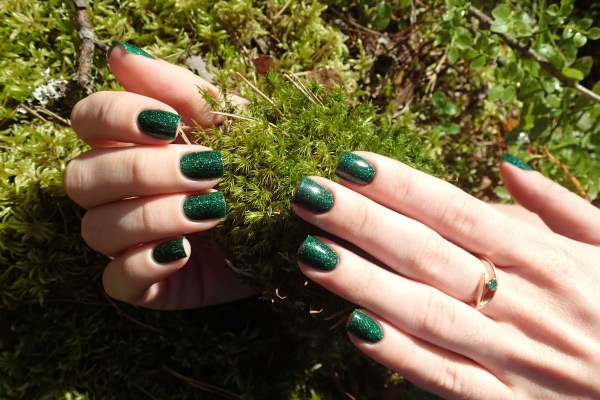 Picture pOlish Nail polish Kryptonite