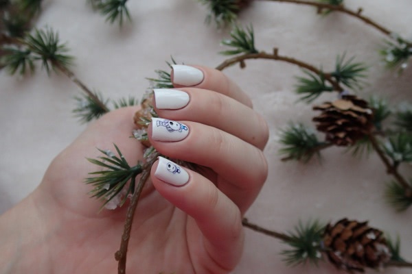 China Glaze Nail lacquer with hardeners 70255 White on white