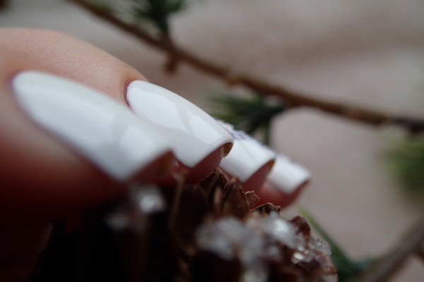 China Glaze Nail lacquer with hardeners 70255 White on white