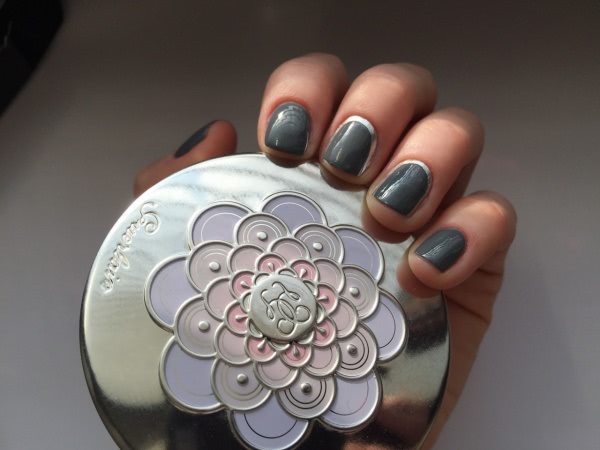OPI Fifty Shades of Grey лак OPI Nail Lacquer Embrace the Gray NL F79 и Gwen Stefani for OPI лак OPI Nail Lacquer Push and Shove NL G30