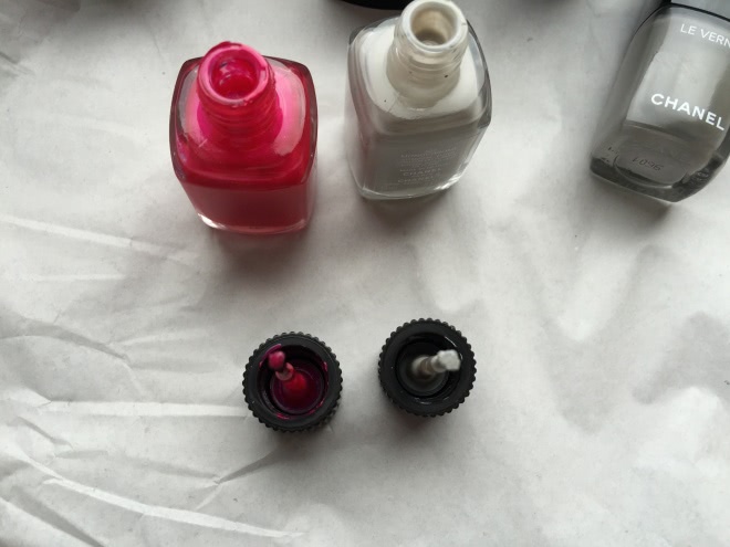 Стильно - это когда просто. Chanel Le Vernis Longwear Nail Colour # 520 Garconne и Chanel Le Vernis Longwear Nail Colour # 522 Monochrome, Chanel Le Gel Coat