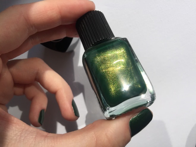 Chanel Le Vernis Long Wear Nail Colour # 536 Emeraude