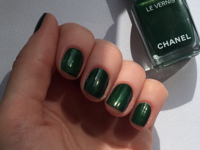 Chanel Le Vernis Long Wear Nail Colour # 536 Emeraude