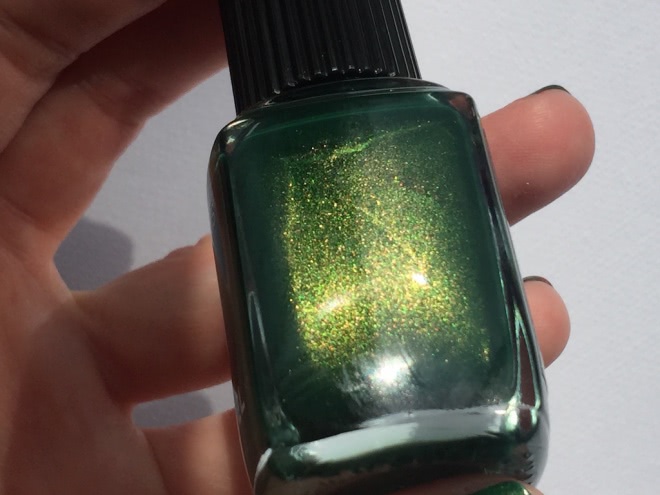Chanel Le Vernis Long Wear Nail Colour # 536 Emeraude