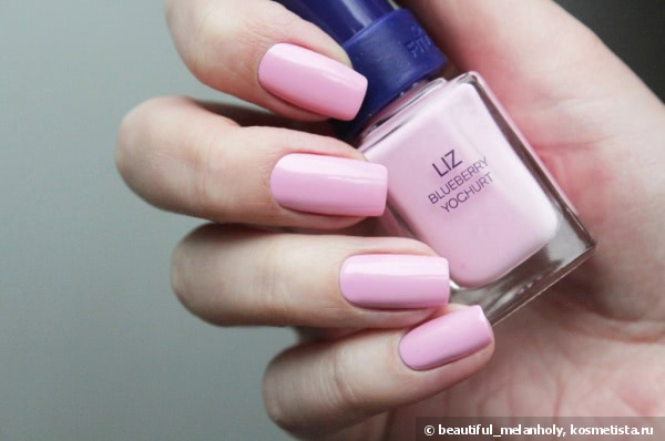 Christina Fitzgerald nail polish