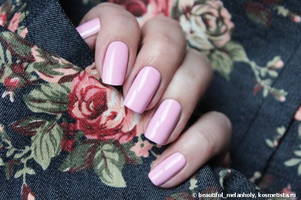 Christina Fitzgerald nail polish