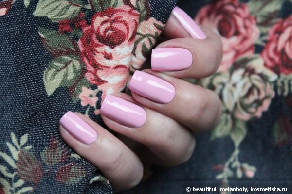 Christina Fitzgerald nail polish