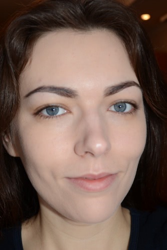 Тональный крем с эффектом лифтинга СПФ 15 Shiseido The Makeup Lifting Foundation SPF 15 UV PA в оттенке I00 Very Light Ivory