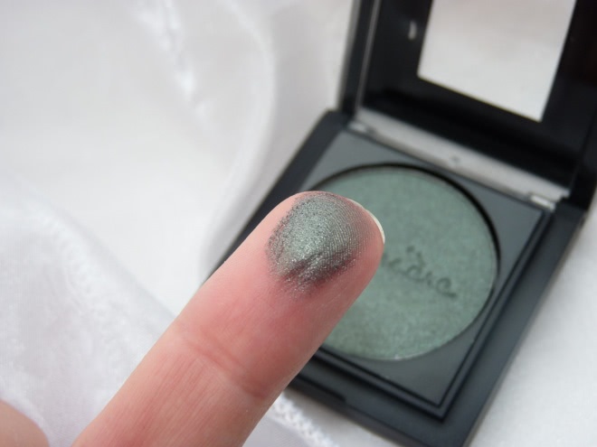 Осень, приди! Новые Стойкие тени для век Catrice Prêt-à-Lumière Longlasting Eyeshadow, оттенок 080 Mon Glamour