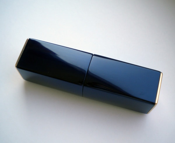 Estee Lauder Pure Color Envy Sculpting Lipstick №120 Desirable