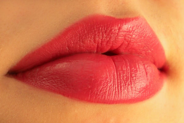 Shiseido Lacquer Rouge RD 305