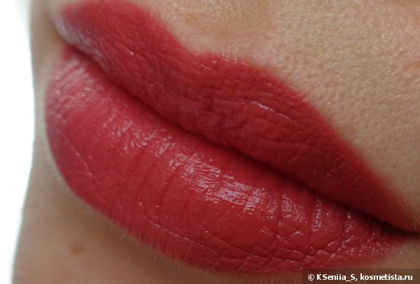 Clarins Rouge Eclat Satin Finish Age-Defying Lipstick # 05 Pink Berry