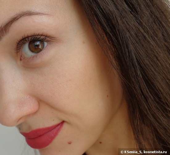 Блестящая матовая помада Pupa New Chic matt Luminous Matt Lipstick в оттенках #200 и #302