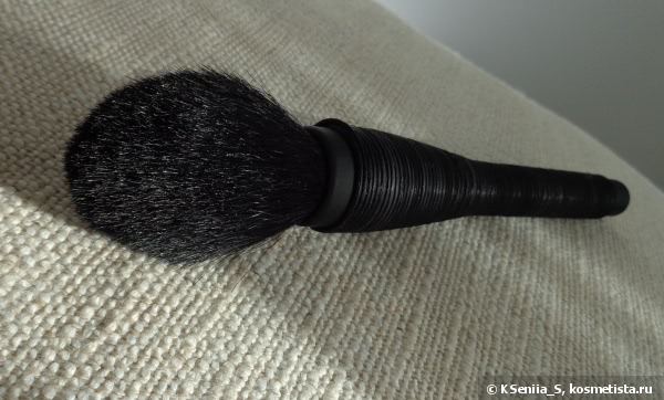 Кисти. Nars Mie Kabuki Brush & Nars #43 Wide Contour Brush