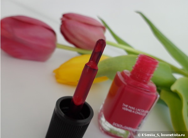 Dolce & Gabbana Intense Nail Lacquer #233 Bouganville. Dolce & Gabbana Spring 2015 Makeup Collection