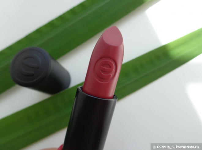 Просто супер! Essence longlasting lipstick #04 On the catwalk