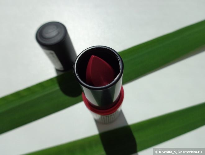 Просто супер! Essence longlasting lipstick #04 On the catwalk