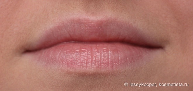 NYX High Voltage Lipstick в оттенке Flutter Kiss Hvls05