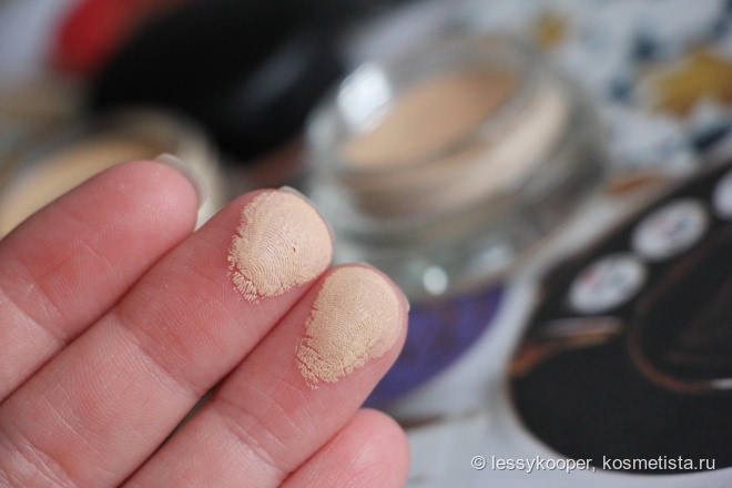 MAC Paint Pot против Maybelline Color Tattoo 24 HR: взаимозаменяемы или нет?