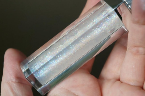 Коллекция Dior Kingdom of Colors. Dior Addict Gloss Mirror Shine Volume And Care в оттенке 004 Tiara