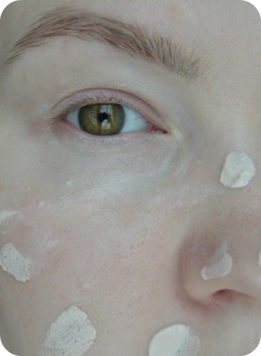 Я покажу вам истинную белоснежность. Almea CC Cream Xcare Многофункциональный крем для коррекции тона в оттенке light
