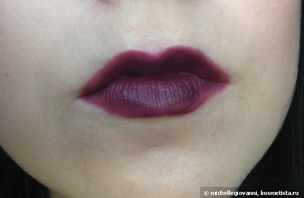 Wet N Wild Mega Last Matte Lip Color в оттенке Vamp It Up/Style vamp 919B - матовая губная помада