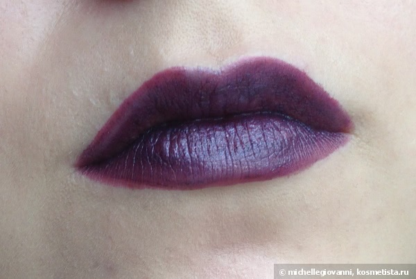 Make Up For Ever Professional Rouge Artist Intense Color Lipstick - стойкая губная помада в оттенке 14 Pearly Dark Violet