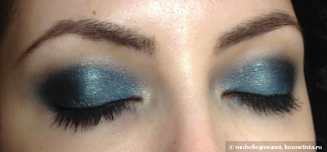 Catrice Absolute Eye Colour Mono 810 Petrolling Stones, Seventeen Silky Shadow Pearl 423 и Limoni Eye-Shadow 26 - трое из ларца