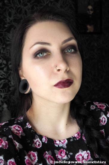Аметистовые тени: Divage Eyeshadow 15 и Limoni EyeShadow 71