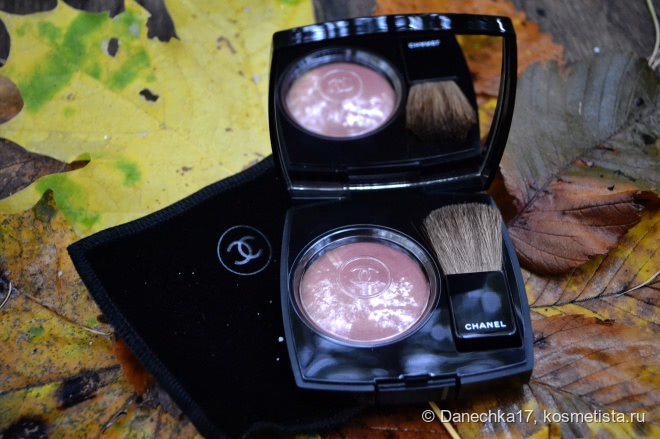 Chanel Joues Contraste Powder Blush # 260 Alezane. Chanel Les Automnales Fall 2015 Collection