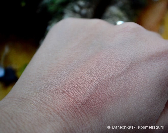 Chanel Joues Contraste Powder Blush # 260 Alezane. Chanel Les Automnales Fall 2015 Collection