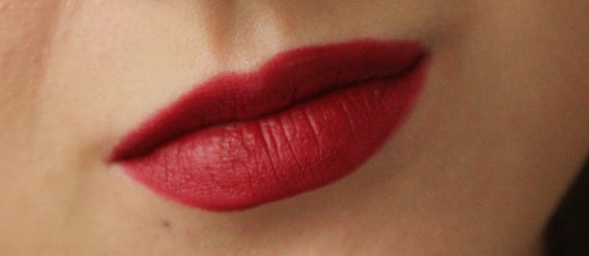 А что для Вас - идеальный красный на Новый год или Nars Velvet Matte Lip Pencil Cruella