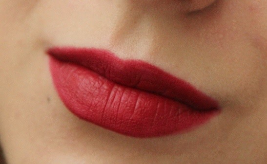 А что для Вас - идеальный красный на Новый год или Nars Velvet Matte Lip Pencil Cruella