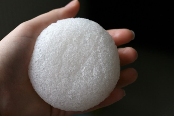 Спонж конняку holika holika Konjac Natural Jelly Cleansing Puff