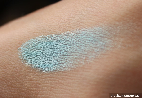 В догонку лету. Кремовые пудровые тени Shiseido Hydro-Powder Eye Shadow №Н5 Aqua Shimmer