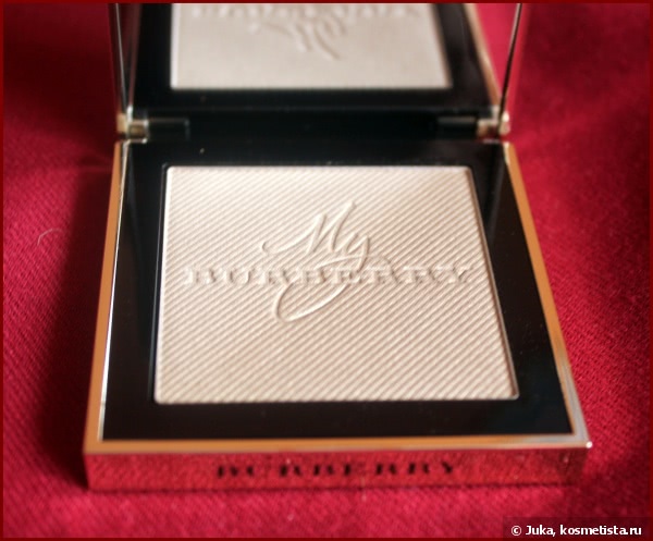 Рождество с Burberry Gold Glow Fragranced Luminising Powder – Gold № 01