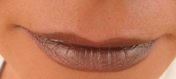 А-ля 90-е или краткий курс истории с помадой Mac Frost Lipstick Viva Glam Rihanna 2