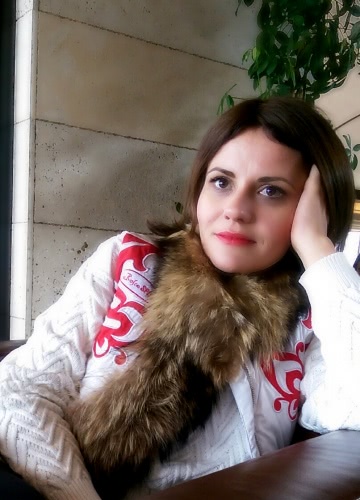 Между небом и землёй с помадой Chanel Rouge Allure luminous intense lip colour #152 Insaisissable