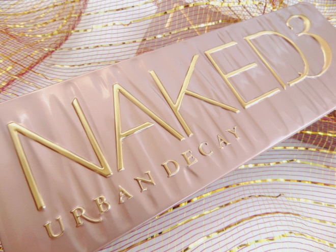Перезагрузка. Палитра теней для век Urban Decay Naked3 Eyeshadow Palette