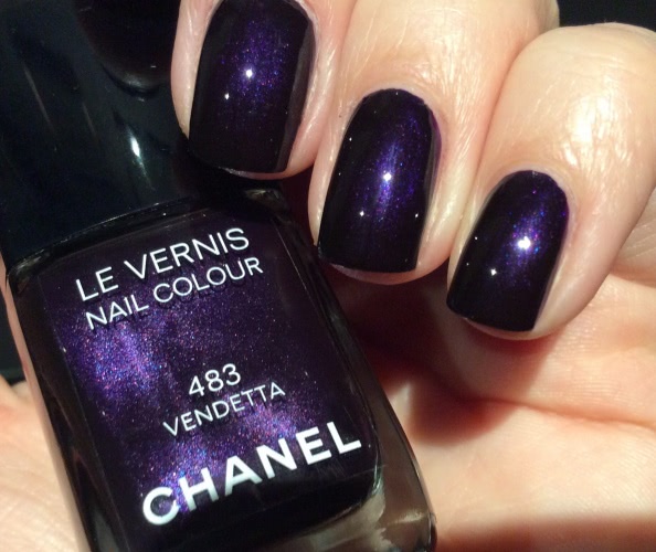 Chanel Le Vernis Nail Colour #483 Vendetta