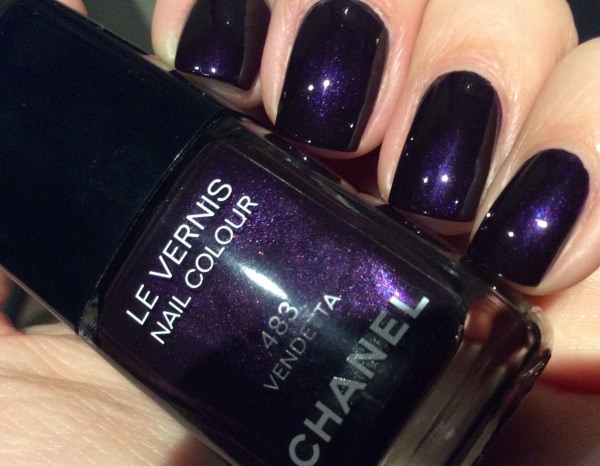 Chanel Le Vernis Nail Colour #483 Vendetta