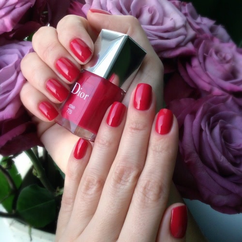 Dior Vernis Couture Colour Gel Shine And Long Wear Nail Lacquer #775 Star