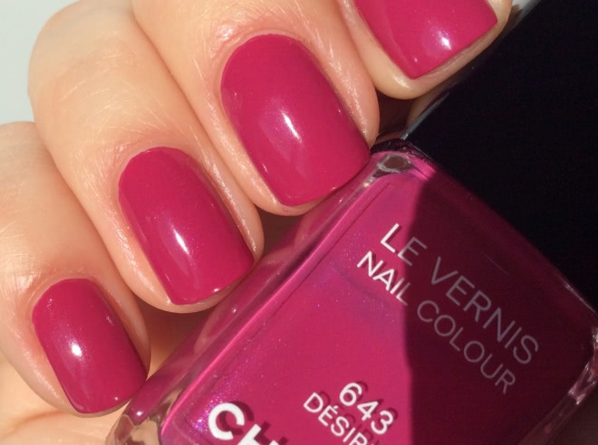Chanel Le Vernis Nail Colour # 643 Desirio