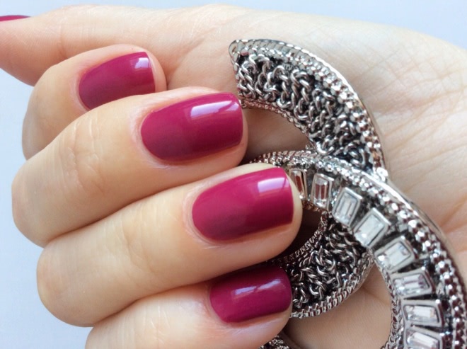 Chanel Le Vernis Nail Colour # 643 Desirio