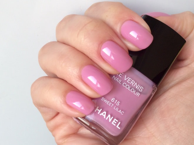 Chanel le vernis nail colour #615 Sweet Lilac