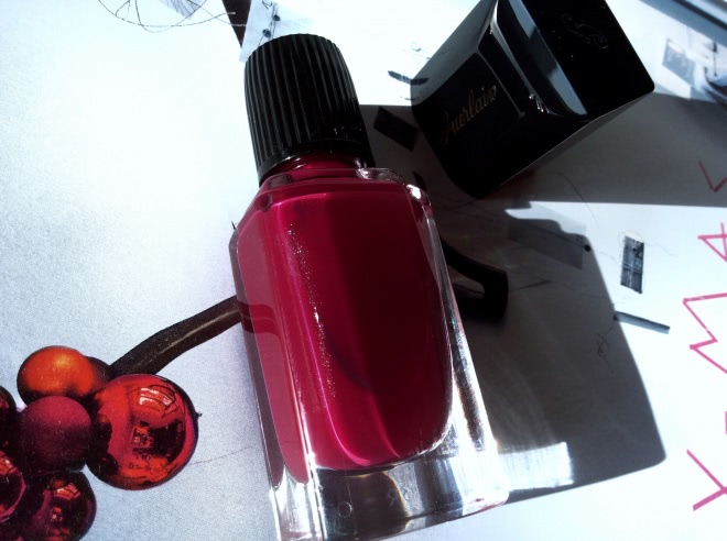 Guerlain Eye Pencil 05 Amber Silver & Guerlain Colour Lacquer Long-Lasting Colour & Shine 860 Madame Batifole